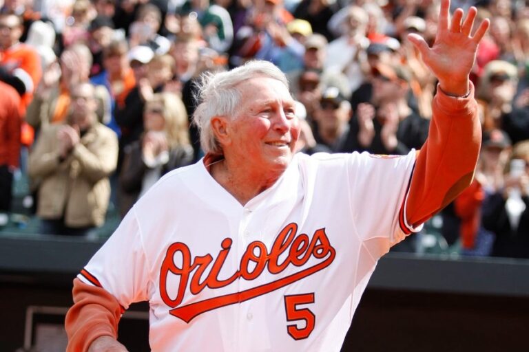 Brooks Robinson and the Baltimore Orioles - Page 22