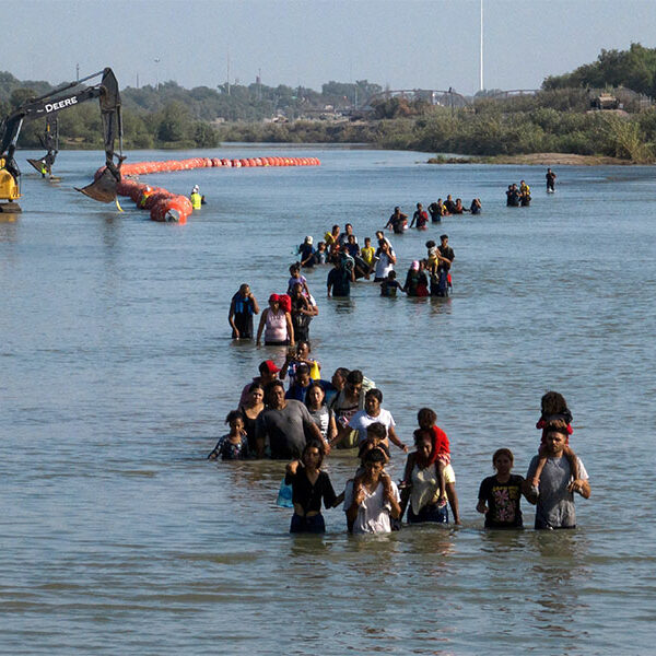 Federal judge orders Texas to remove anti-migrant buoys from the Rio Grande