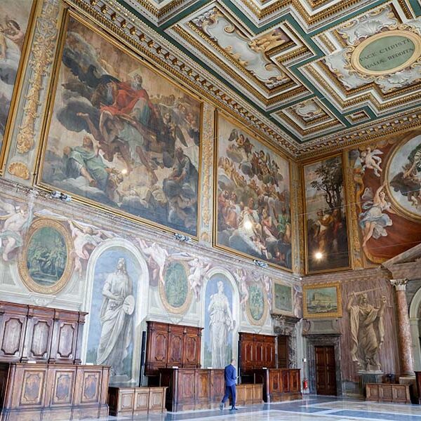 Vatican real estate office opens palace to media in show of transparency