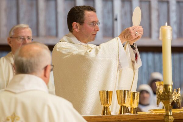 CARA study shows positive signs of Catholic belief in Eucharist, but ...