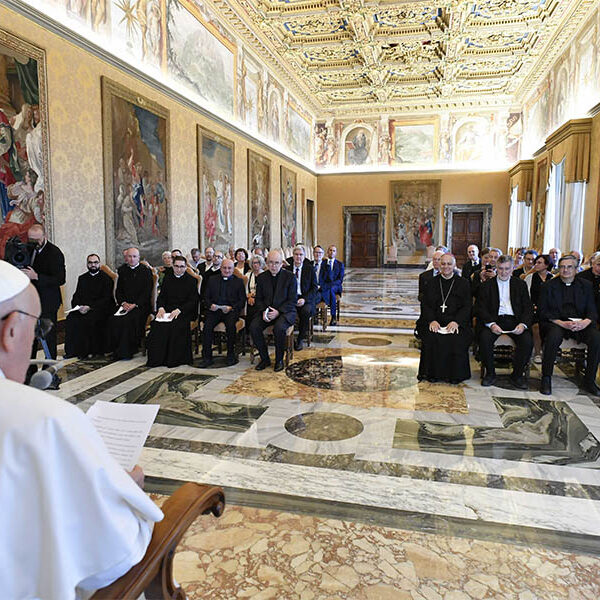Pope says Christian unity advances with prayer, study, joint work