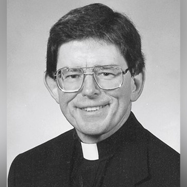 Father John Cunningham, former pastor of St. Thomas More and St. Jane Frances de Chantal, dies at 74