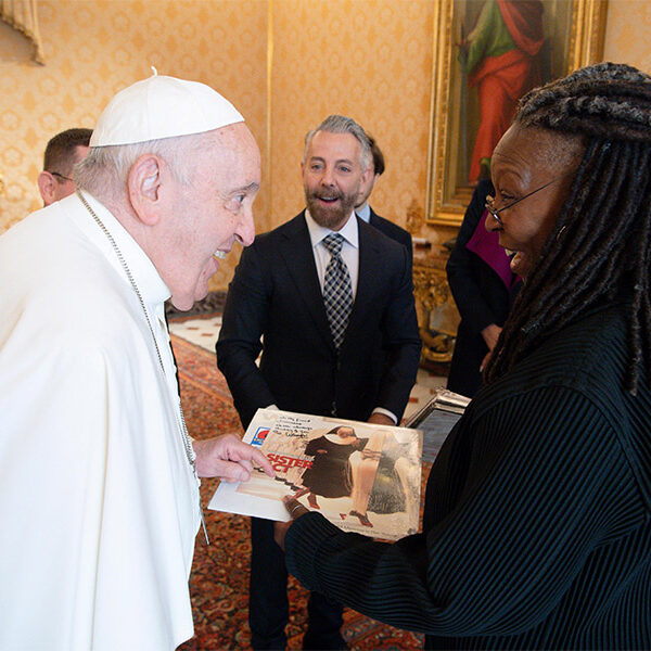 Whoopi Goldberg delivers ‘Sister Act’ swag to Pope Francis