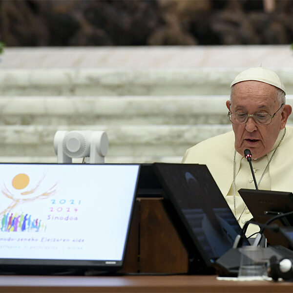 Synod begins work with focus on Holy Spirit and listening