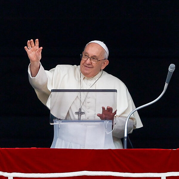 Pope calls for ‘contextual theology’ that responds to modern questions