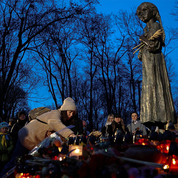 Ukraine churches remember Moscow’s campaign of ‘death by hunger’