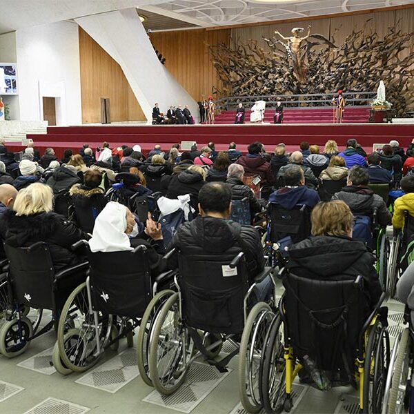Pope: Pilgrimages are ‘balm on the wounds’ of people with disabilities