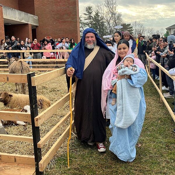 Maryland parish’s living Nativity offers reminder ‘the Lord still comes’