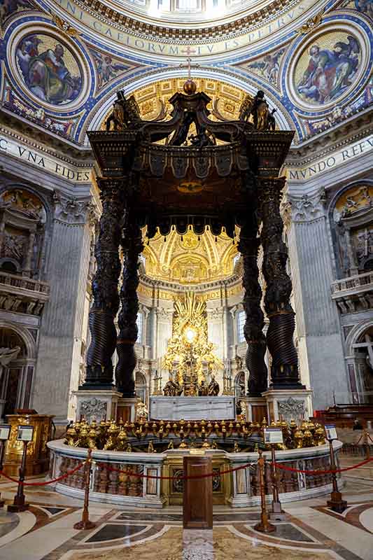 Canopy over main altar of St. Peter's Basilica to undergo restoration ...