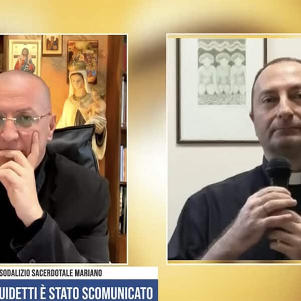 Italian priest excommunicated for schismatic act during Mass