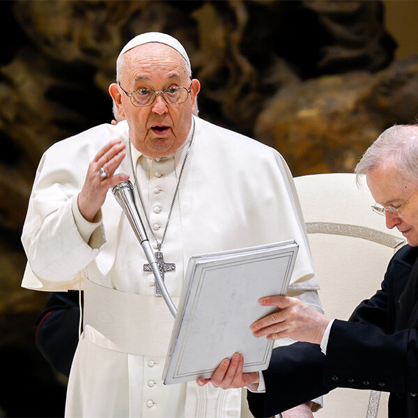 Be generous with others; greed is a sickness, pope says at audience