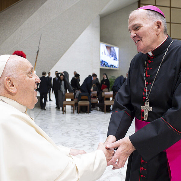 Released from hospital, Bishop O’Connell greets pope
