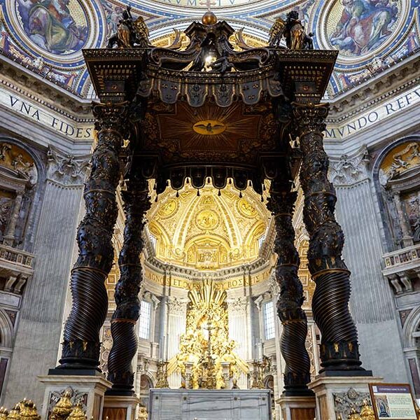 Canopy over main altar of St. Peter’s Basilica to undergo restoration
