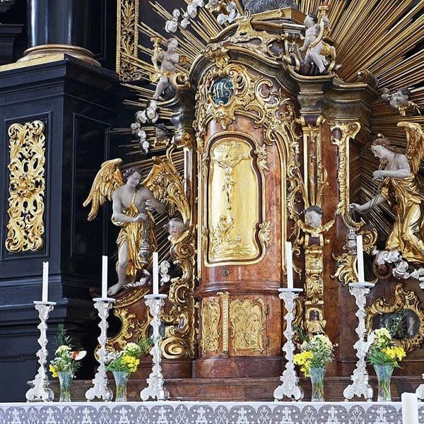 A eucharistic word: tabernacle