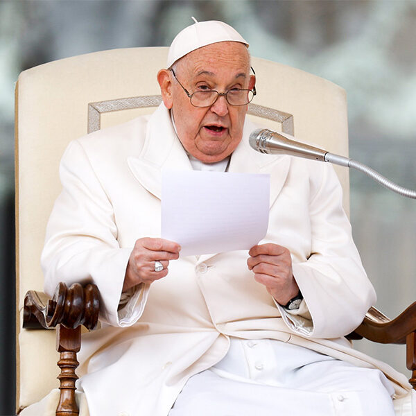 Pope, in new book, says he has not considered resigning