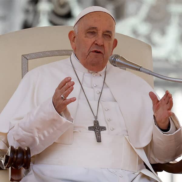 Vatican says pope has not accepted invitation to go to Russia