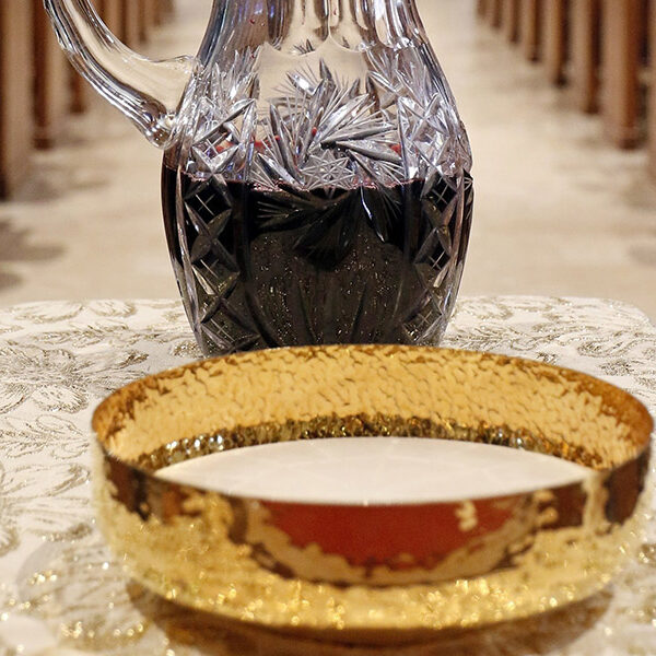 Question Corner: Does the Polish National Catholic Church have a valid celebration of the Eucharist?