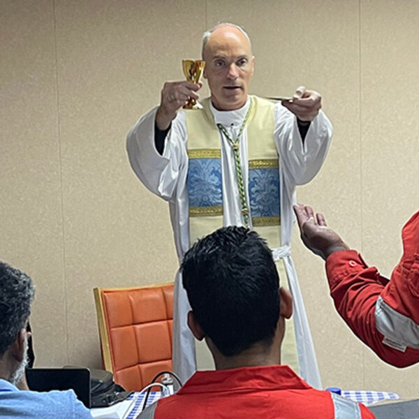 Bishop Parker, Apostleship of the Sea visit Dali at site of Key Bridge collapse