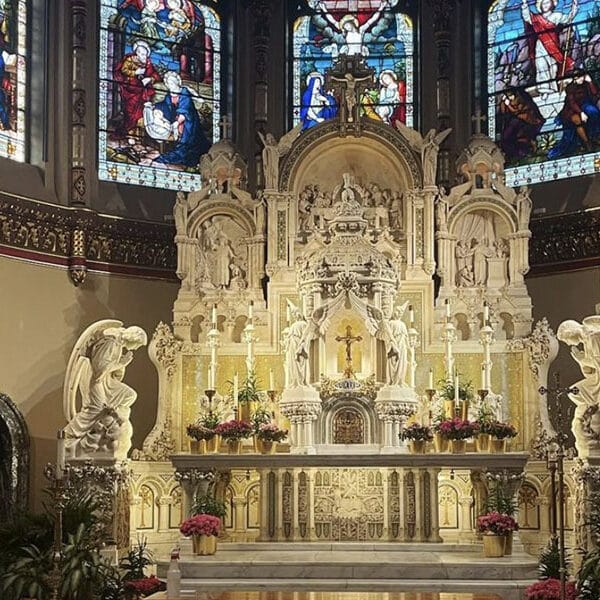 Chicago Catholic priest apologizes for same-sex blessing ‘words and visuals’