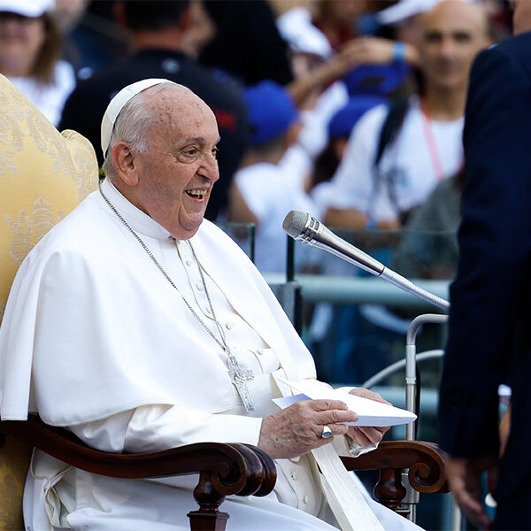 Pope apologizes for using ‘homophobic’ slang