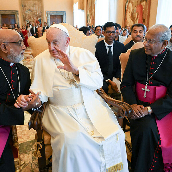 Syro-Malabar divisions over liturgy are work of the devil, pope says