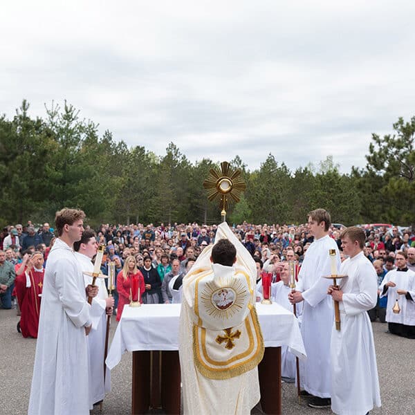 National Eucharistic Pilgrimage journeys begin on Pentecost, inviting torrents of grace on U.S.