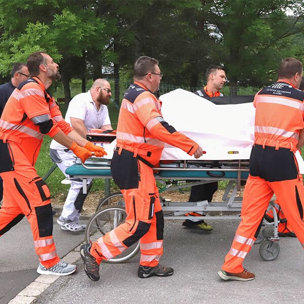 Bishops respond with shock, prayer after Slovak prime minister shot multiple times