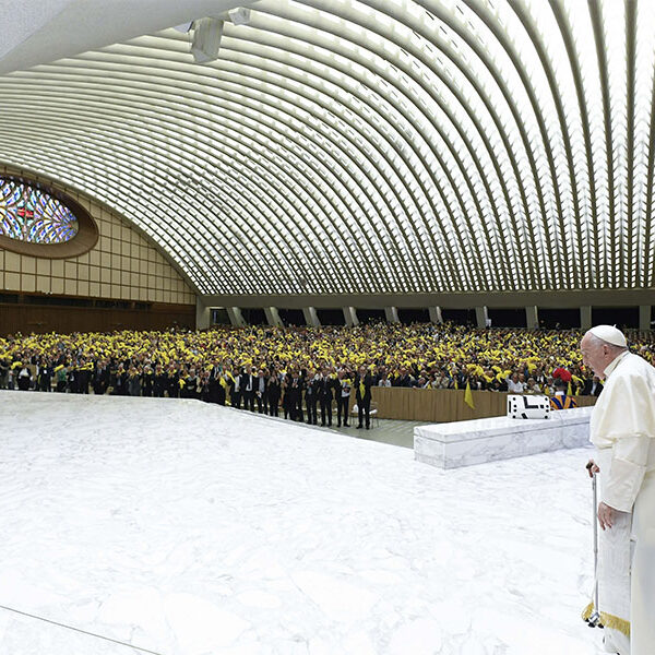 Workers must develop sense of belonging, pope says