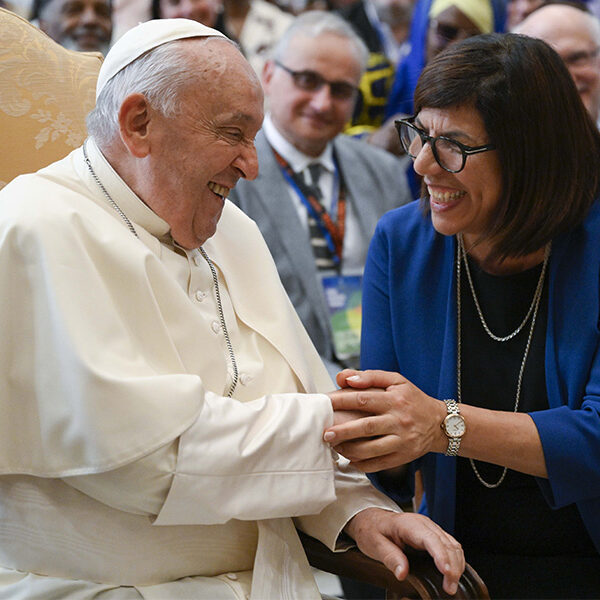 Interreligious friendships are consolation amid wars, pope says