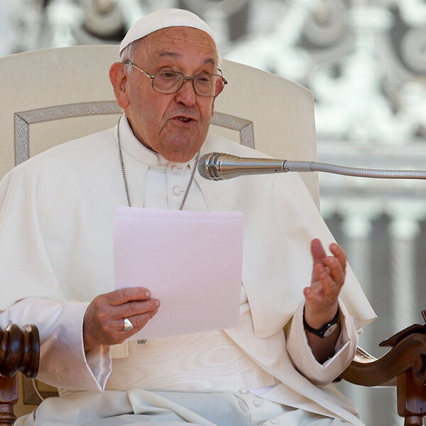 Italian report: Pope encourages gay man who wants to enter seminary