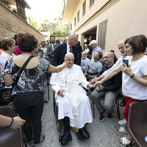 A Christian community listens to kids, accompanies the elderly, pope says