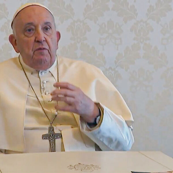 Pope: Anointing of the sick offers strength to those seriously ill, elderly