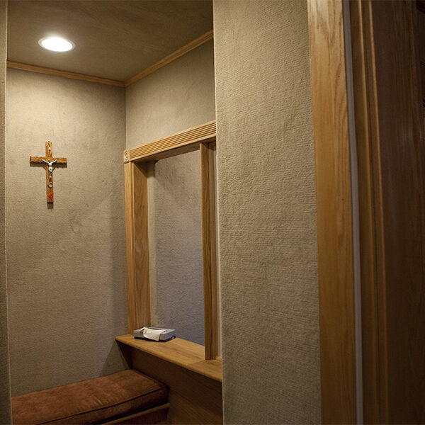 Question Corner: Is a parish required to provide a screen and kneeler in the confessional?