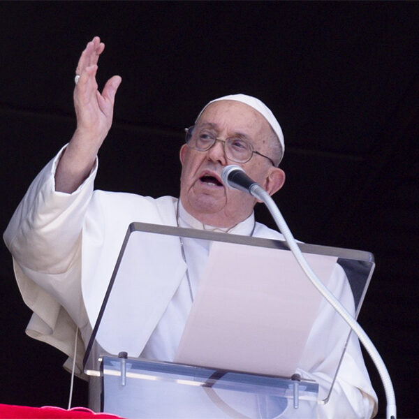 Pope expresses concern about religious freedom in Ukraine