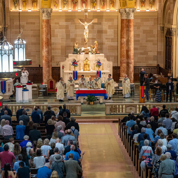 Blue Mass honors first responders, including two Baltimore firefighters who gave their lives