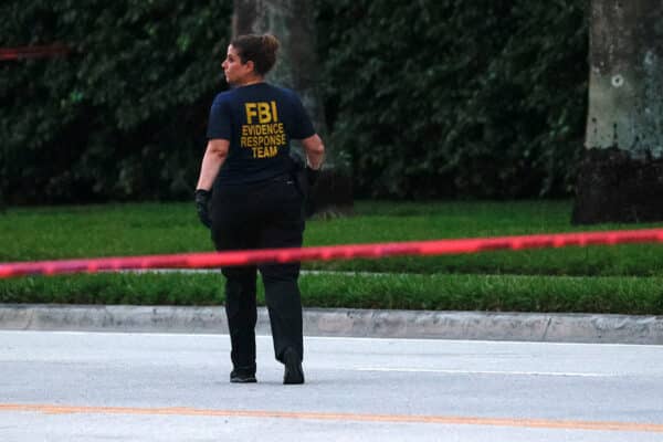 FBI investigating apparent assassination attempt on Donald Trump ...