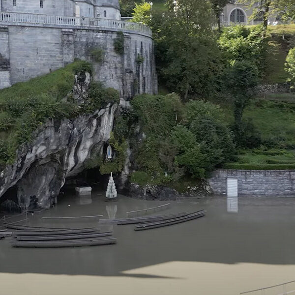 Flash flooding temporarily closes Lourdes’ grotto