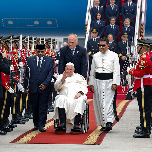 Pope arrives in Indonesia at start of four-nation tour