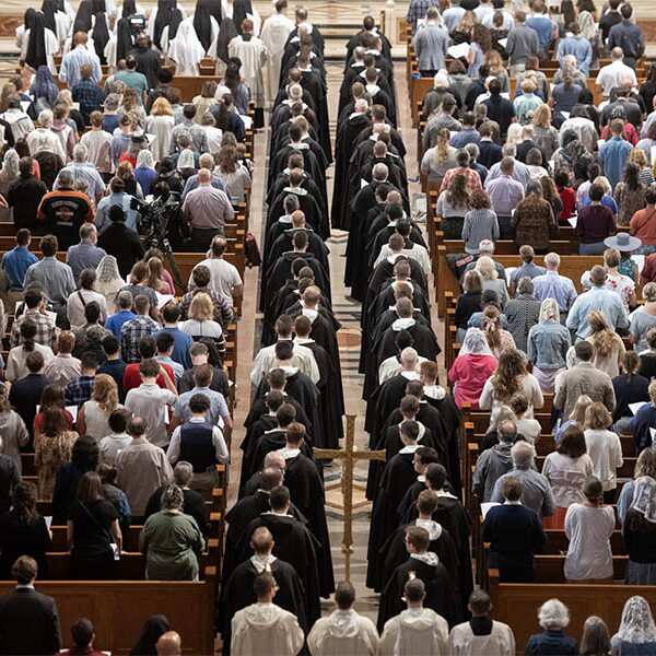 Rosary pilgrimage in nation’s capital unites thousands of Catholics in love for Mary