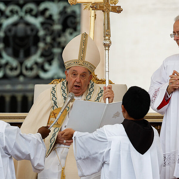 Saints served generously, creatively, pope says at canonization Mass