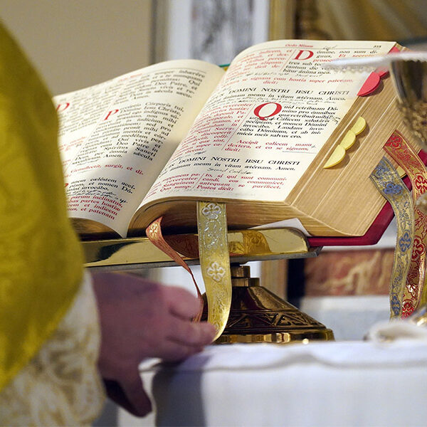 French priest proposes ordinariate for TLM Catholics as ‘constructive way’ forward for church