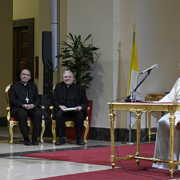 Pope: Rome’s Jesuit-run university must be rooted in Gospel, voice of poor