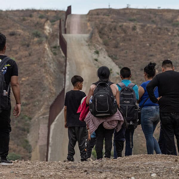 U.S. bishops: ‘We stand in firm solidarity’ with immigrants