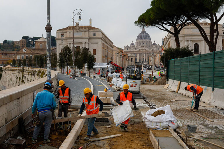 'Pilgrims Of Hope': Vatican Prepares To Welcome Millions For Holy Year ...