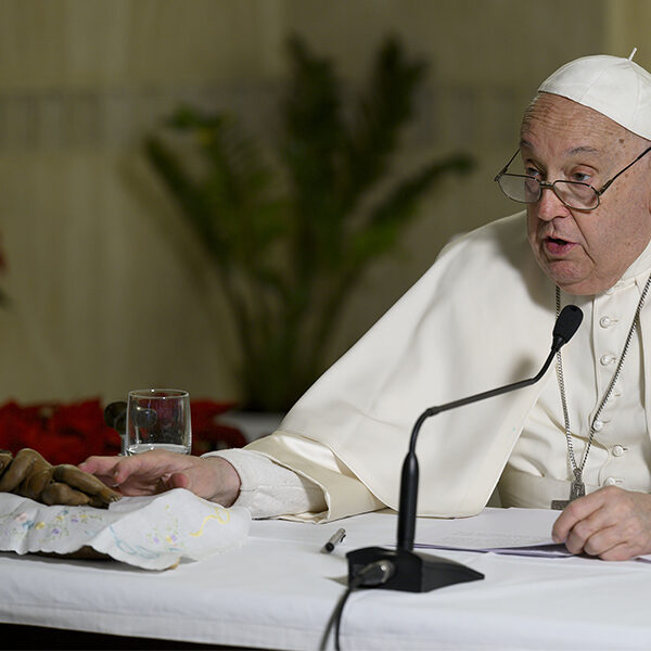 Pope condemns ‘hypocrisy’ of exalting peace while waging war