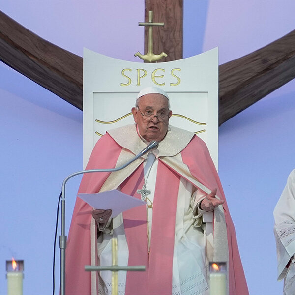 Pope praises popular piety during first papal Mass in Corsica