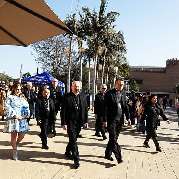 Thousands of Angelenos at annual OneLife event invited to find hope in L.A.’s ‘trial by fire’