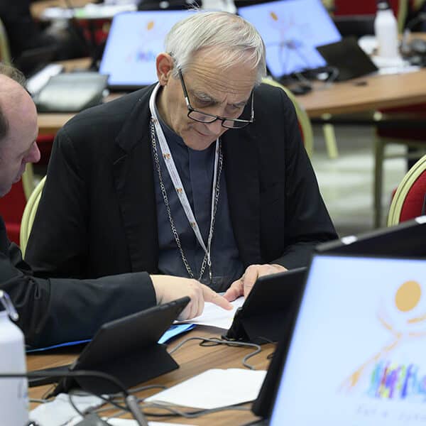 Italian bishops say don’t automatically exclude gay men from seminary