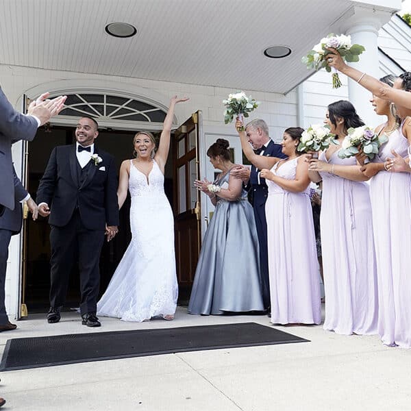 Bishop Barron: Marriage ‘a source of hope’ and ‘antidote to loneliness’