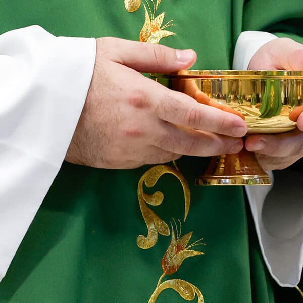 Question Corner: Why can’t non-Catholics receive Communion?